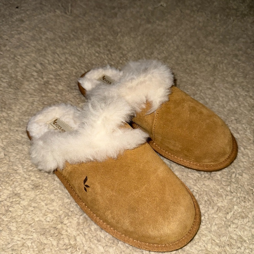 Bearpaw Tan Suede Shearling Slippers